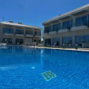 https://ocean-suites-luxury-apartments-protaras.protaras-cy-hotels.com